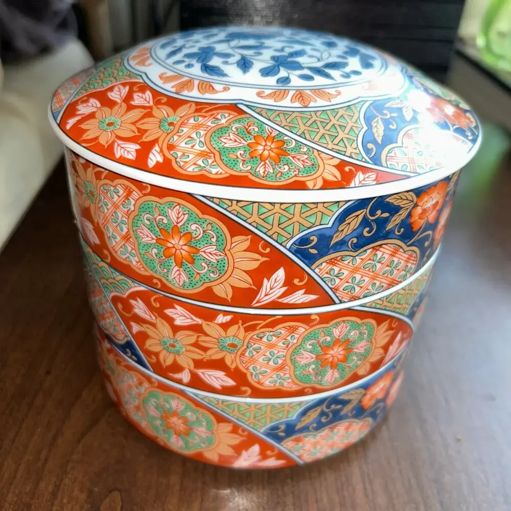 New Japanese Arita Ware Three-Tiered Food Box Stacking Bowl Gumps Imari Karakusa